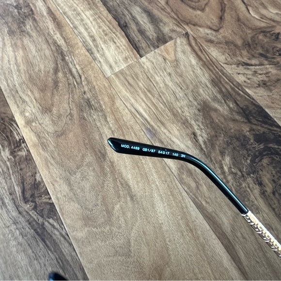 Versace oval sunglasses - Picture 7 of 8